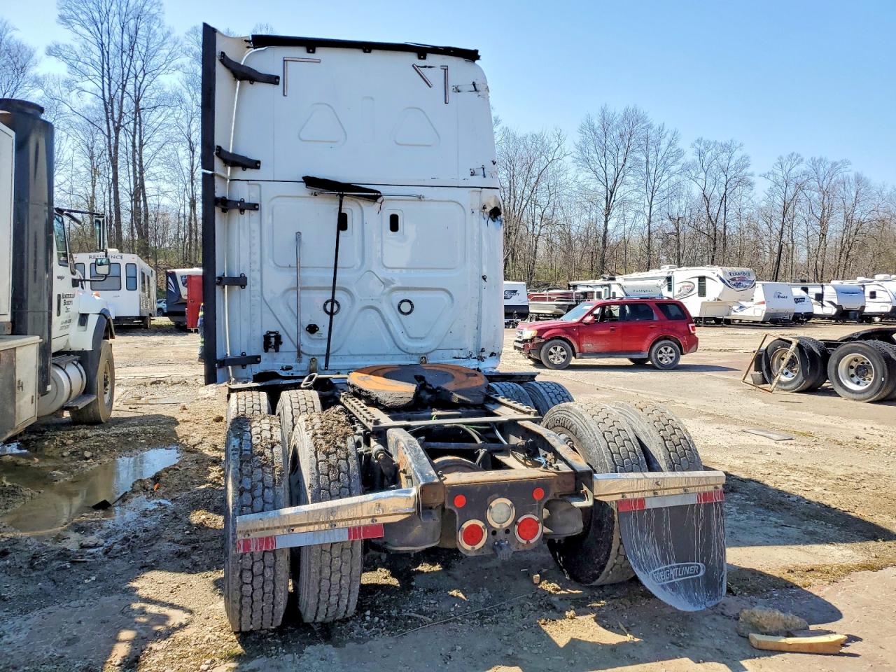 2019 FREIGHTLINER All other VIN 3AKJHHDR9KSKN0646 photo 3