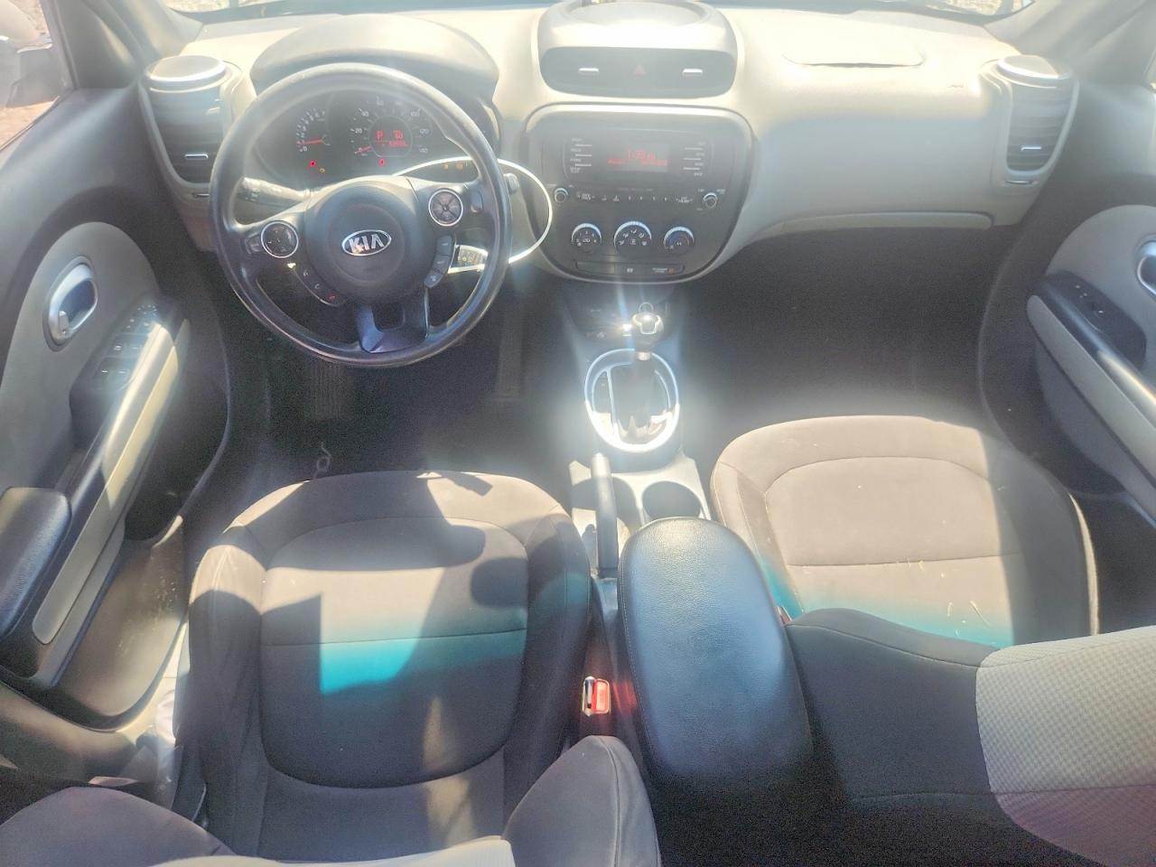 2015 KIA Soul base VIN KNDJN2A24F7226818 photo 8