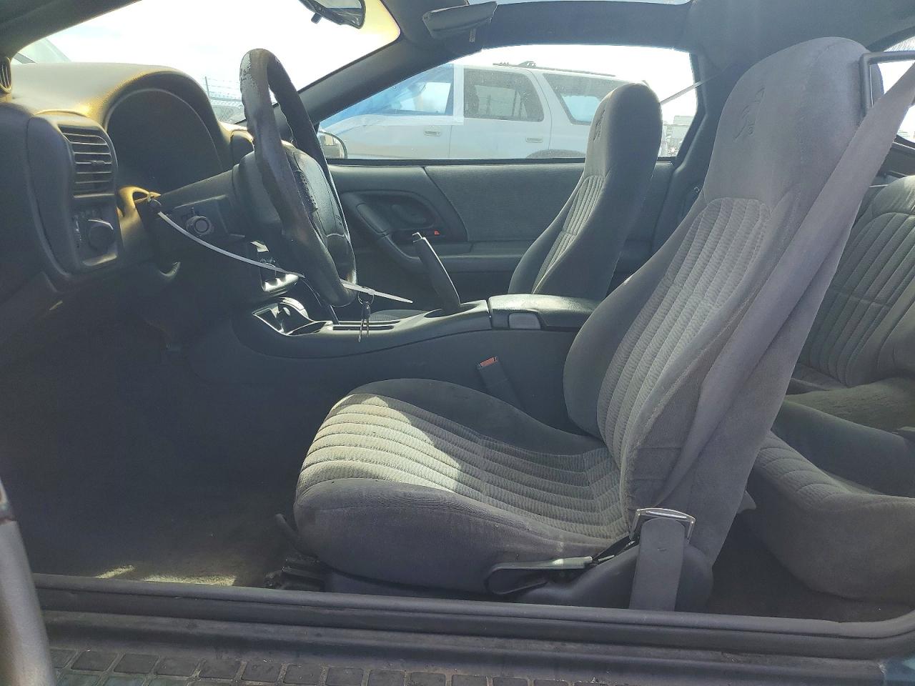 1997 Chevrolet Camaro bas VIN 2G1FP22KXV2122590 photo 7