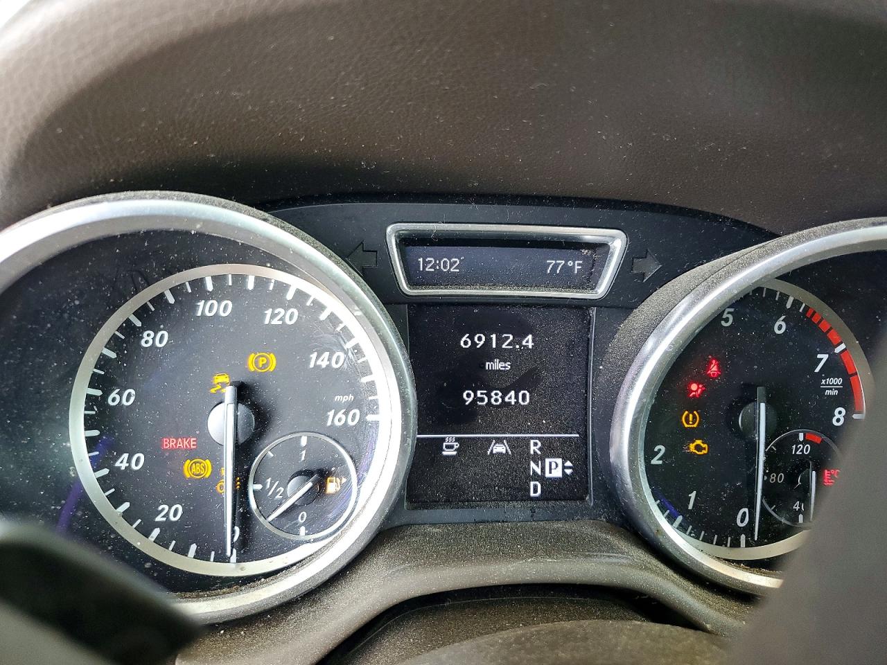 2012 Mercedes-Benz M-class VIN 4JGDA5HB2CA009150 photo 9