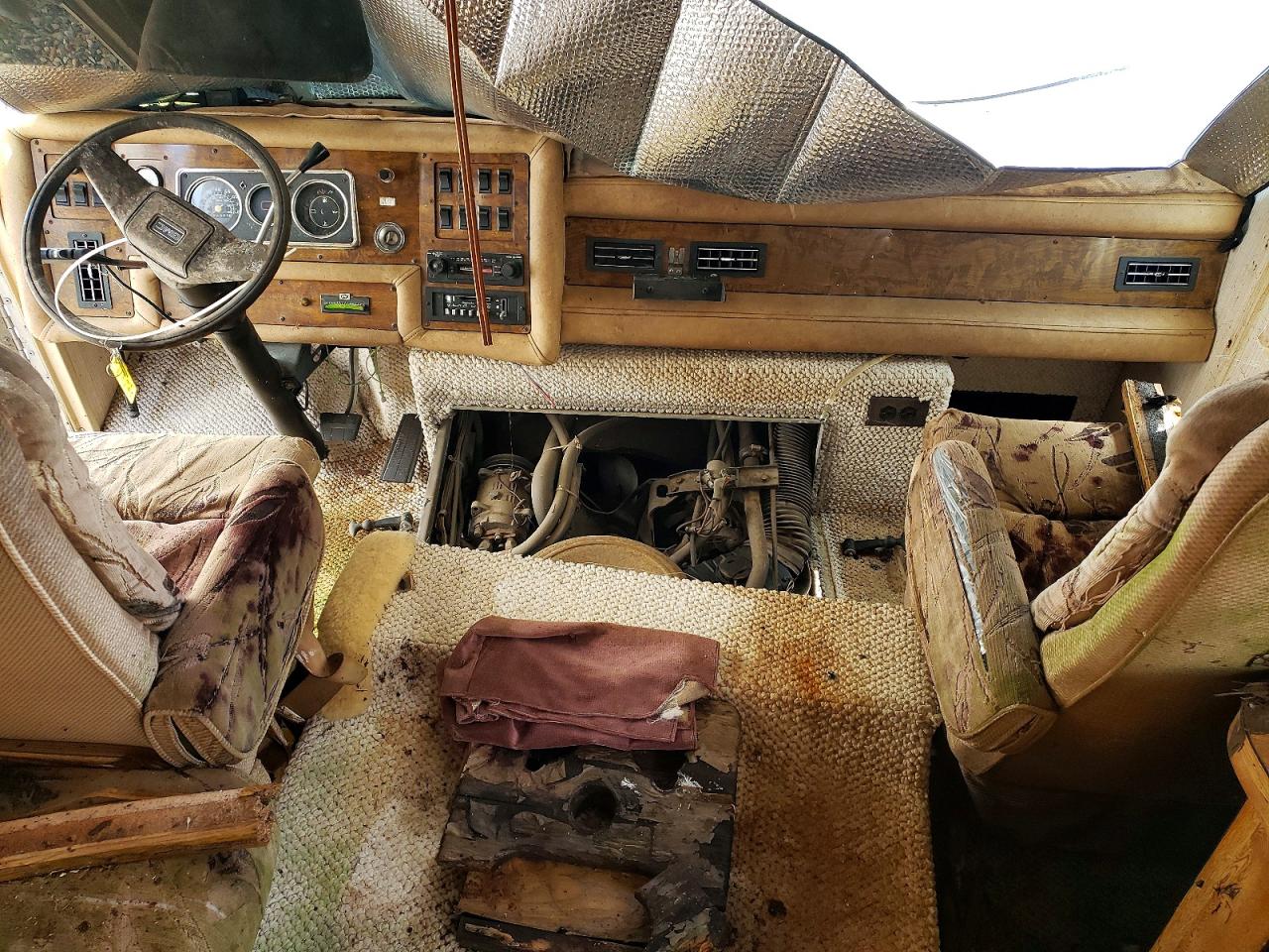 1987 GSCI Motorhome VIN 1GDKP37W8H3505449 photo 5