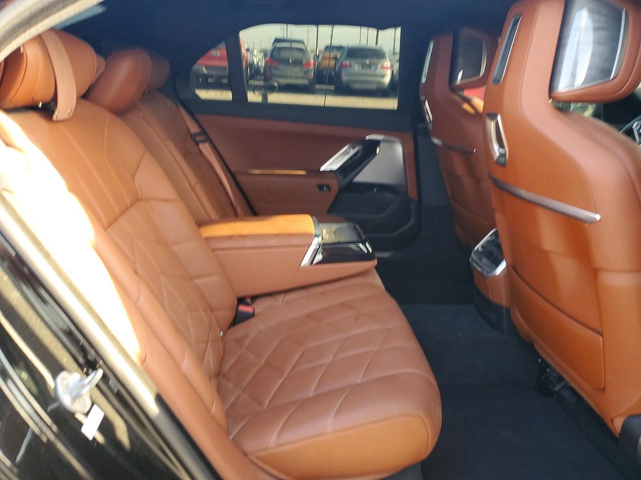 2025 BMW All other VIN WBY43EJ08SCU94256 photo 10