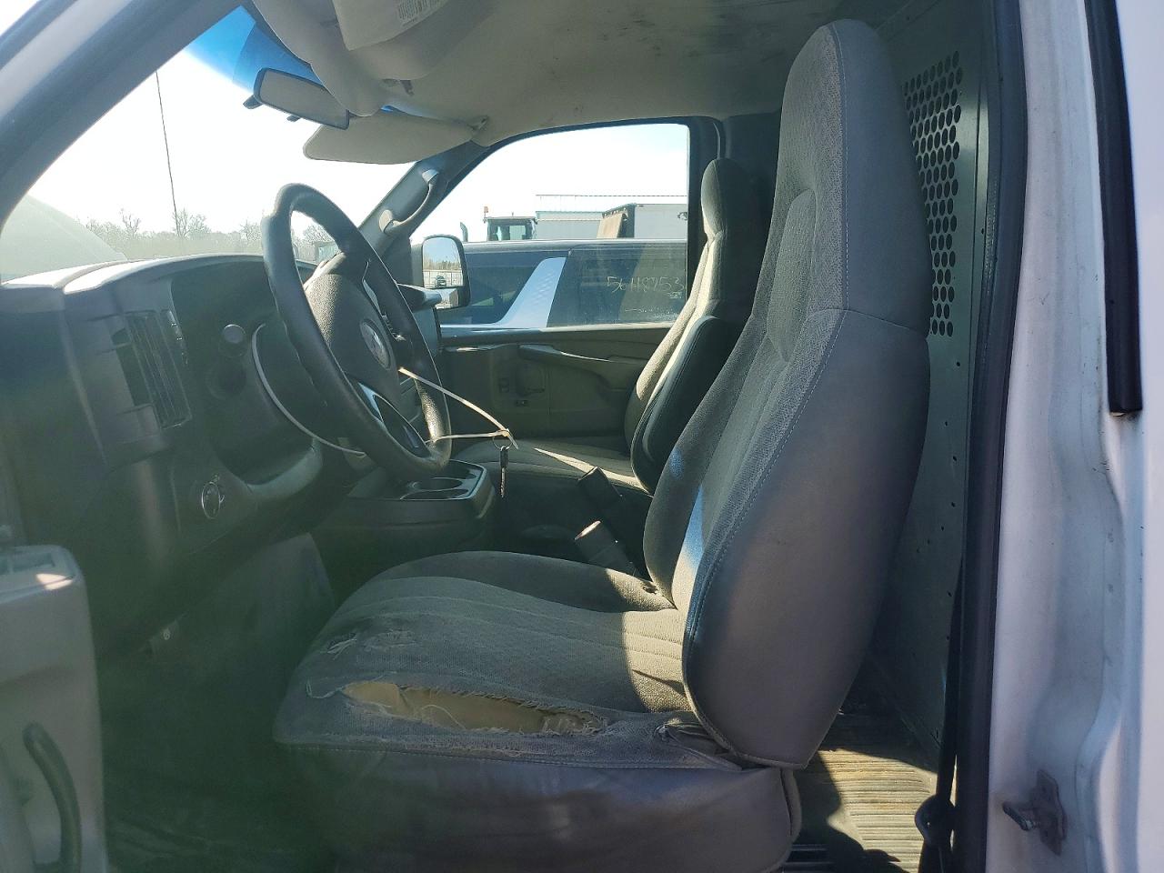 2008 CHEV Express VIN 1GCGG25C181213912 photo 7