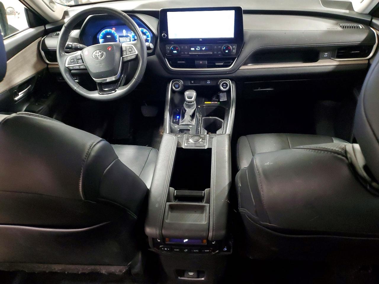 2025 Toyota All other VIN 5TDAAAB55SS073705 photo 8
