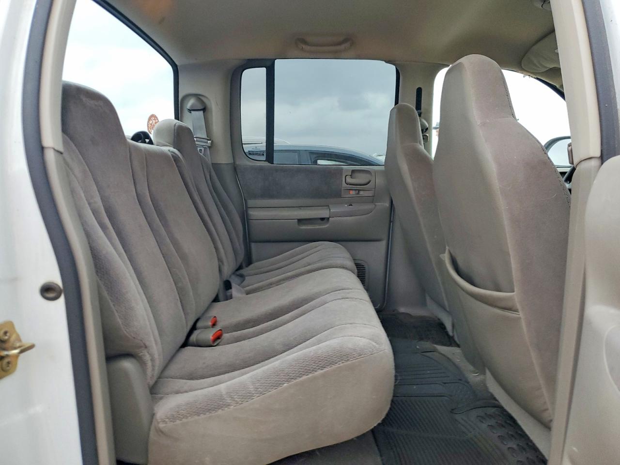 2001 Dodge Dakota VIN 1B7GL2AN21S107052 photo 10