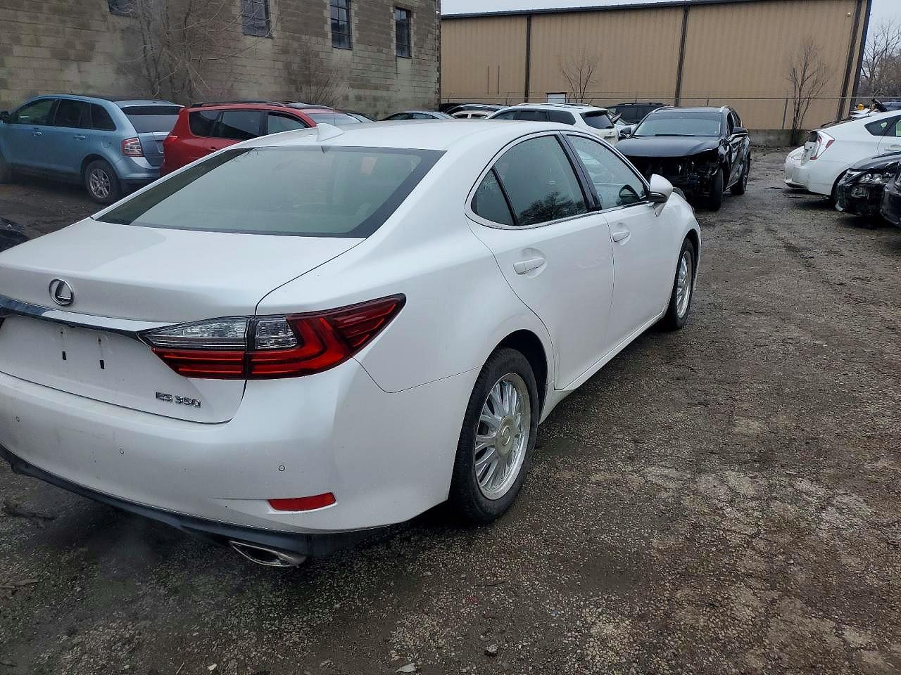 2016 Lexus ES350 VIN JTHBK1GG6G2214595 photo 4