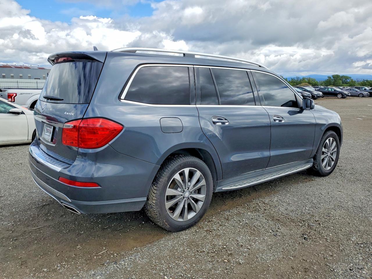 2013 Mercedes-Benz Gl-class VIN 4JGDF7CE3DA198875 photo 3