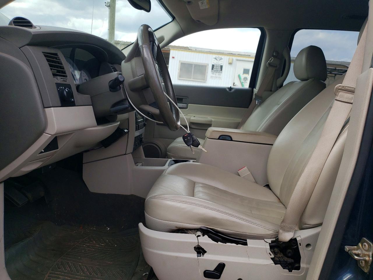 2005 Dodge Durango VIN 1D4HB58D25F584118 photo 7