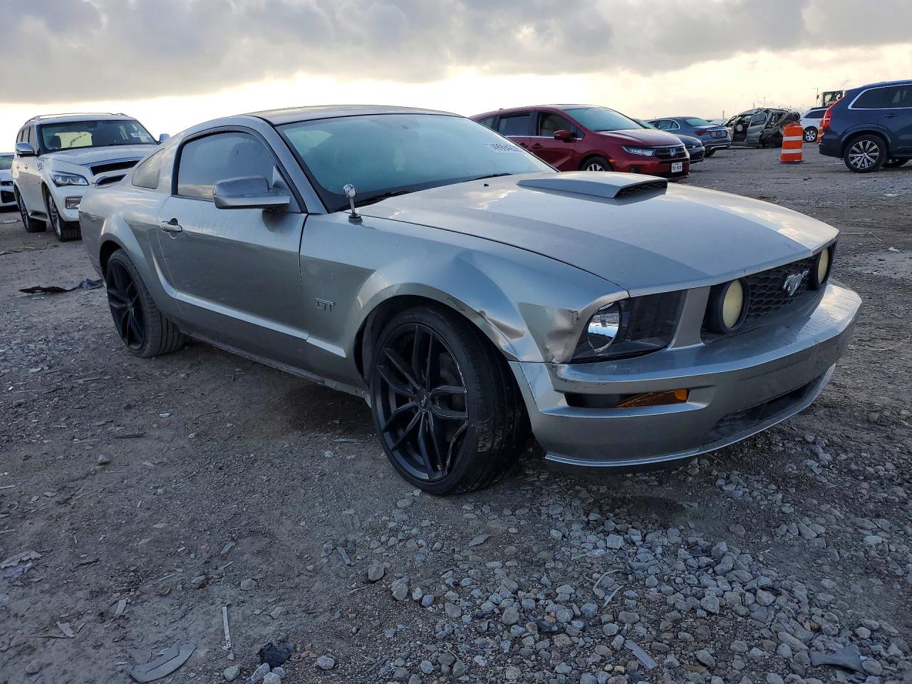 2008 Ford Mustang VIN 1ZVHT82H485176413 photo 4