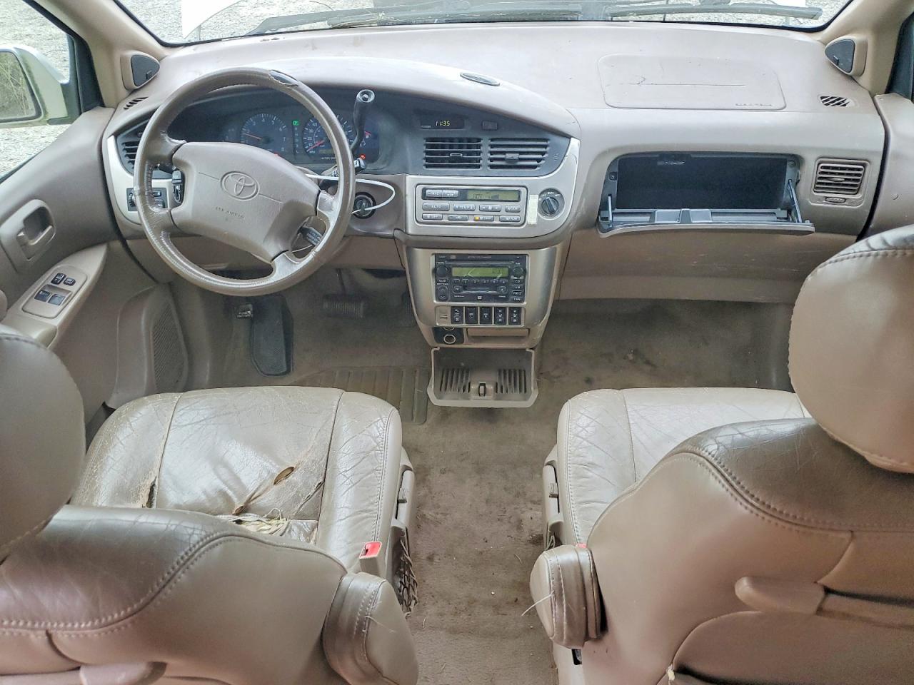 2002 Toyota Sienna VIN 4T3ZF13C82U451662 photo 8