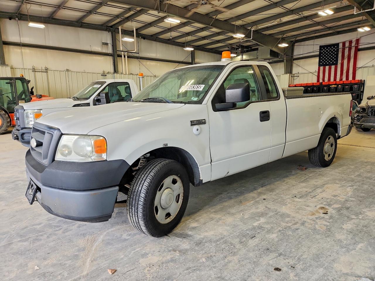 2007 Ford F150 VIN 1FTRF12W77KC18125 photo 1
