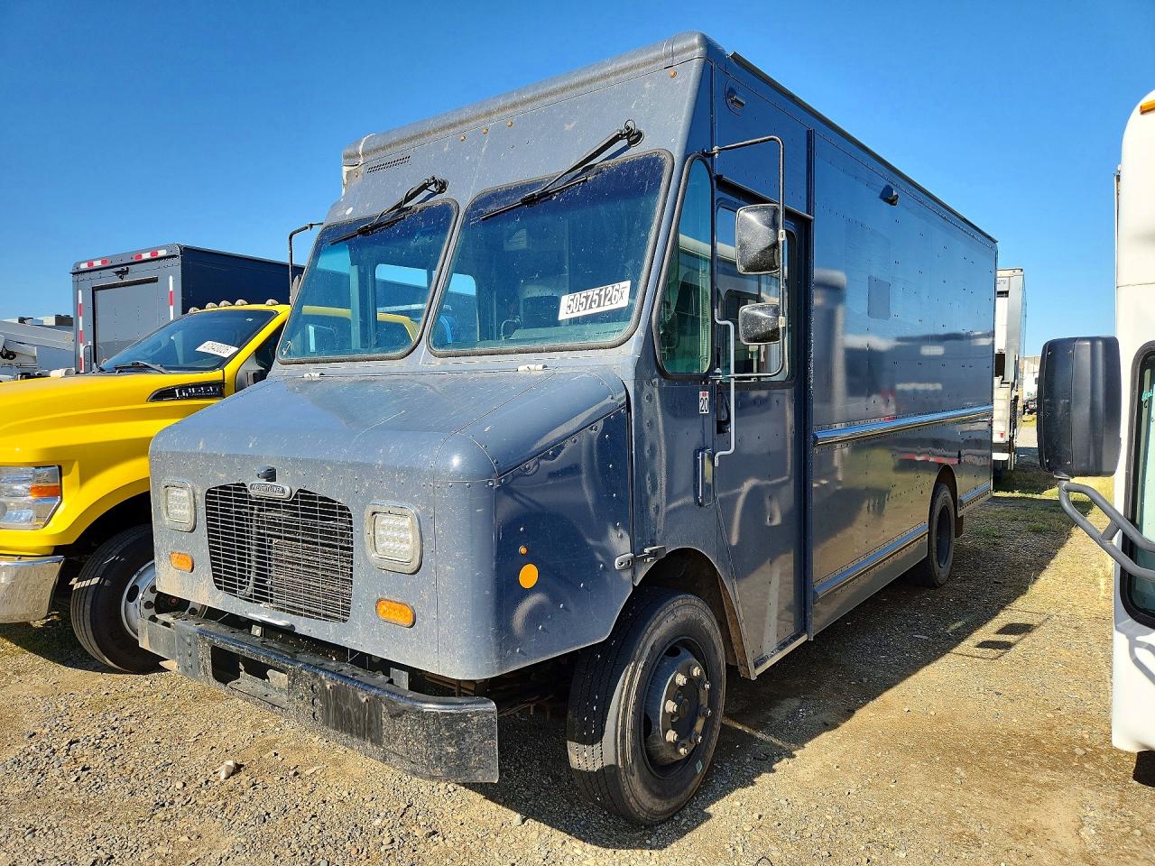 2021 FREIGHTLINER All other VIN 4UZAC2EA8MCMM9127 photo 1