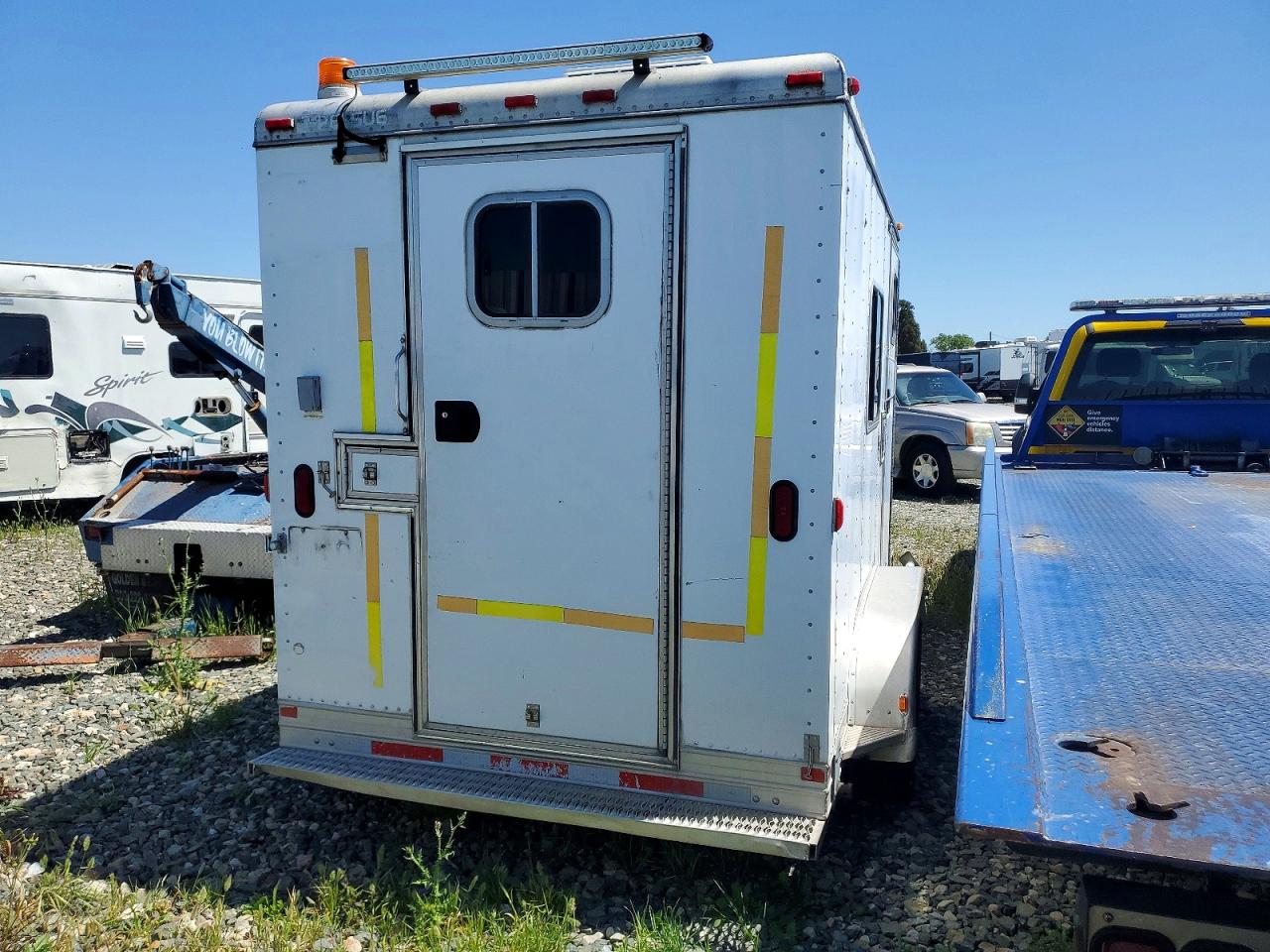 2000 FEATHERLITE Utility VIN 4FGL0112XYC028315 photo 4