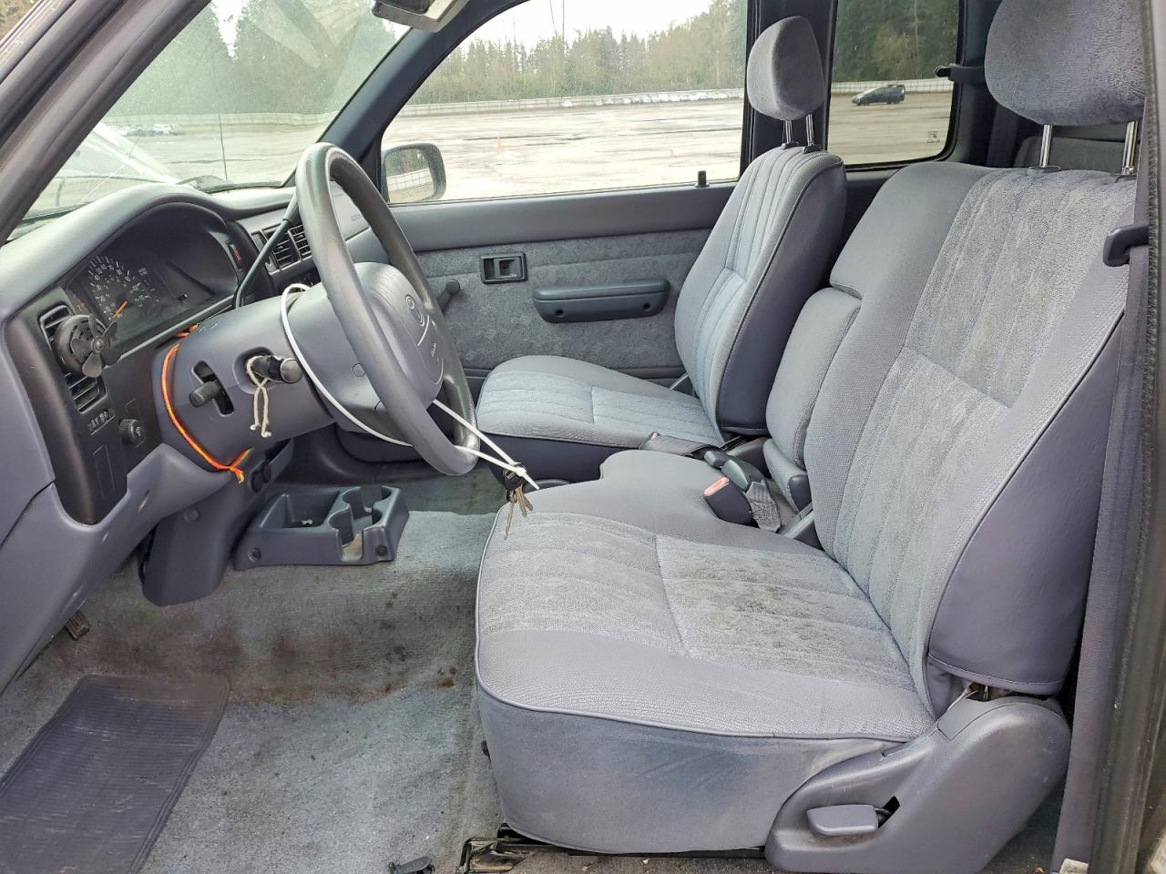 2000 Toyota Tacoma VIN 5TEVL52N0YZ706397 photo 7