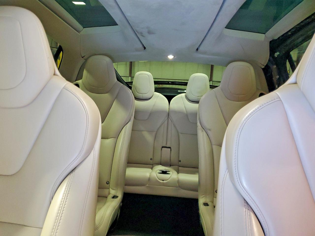 2017 TESLA Model x VIN 5YJXCBE2XHF074499 photo 10