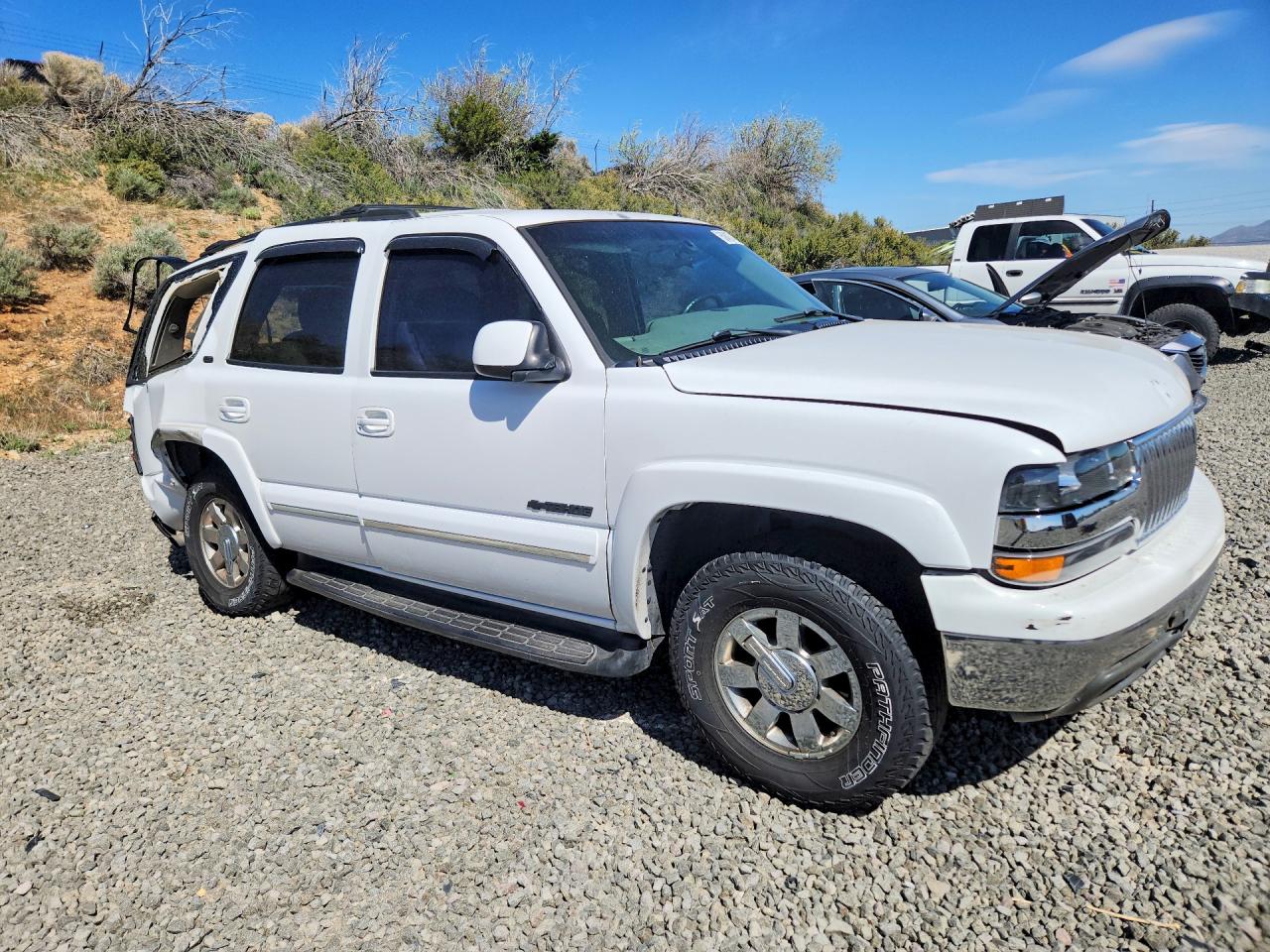 2002 CHEV Tahoe VIN 1GNEK13TX2R166334 photo 4