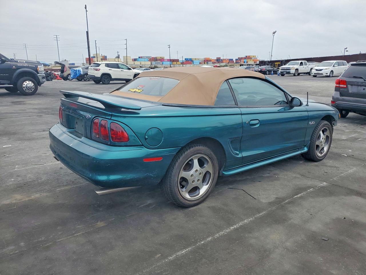 1996 Ford Mustang VIN 1FALP45X6TF137926 photo 3