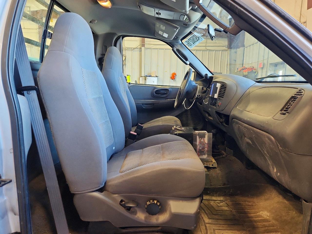 2004 Ford F150 VIN 2FTRF18W84CA63429 photo 10