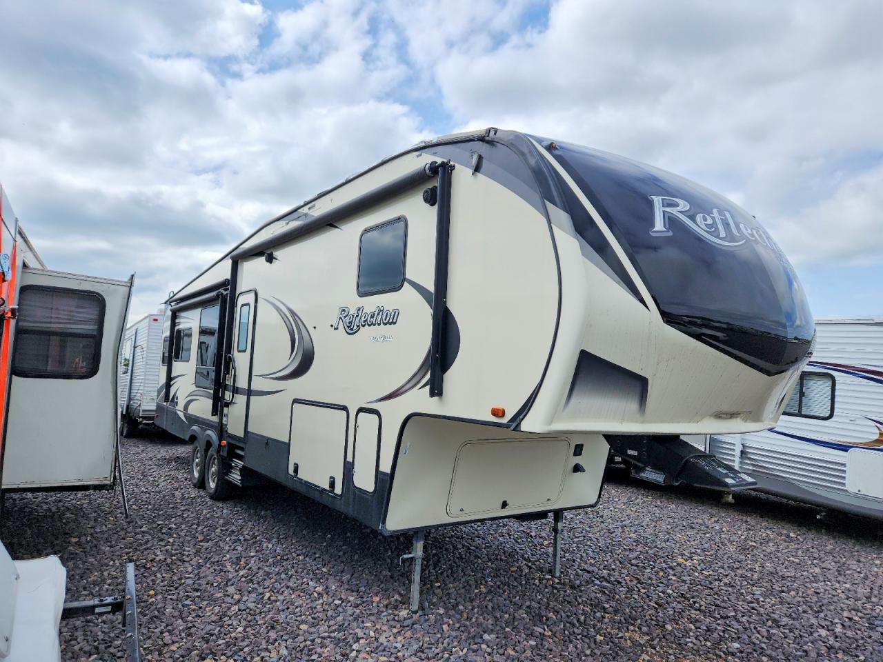 2019 GRAND Reflection VIN 573FR3628K3324317 photo 1