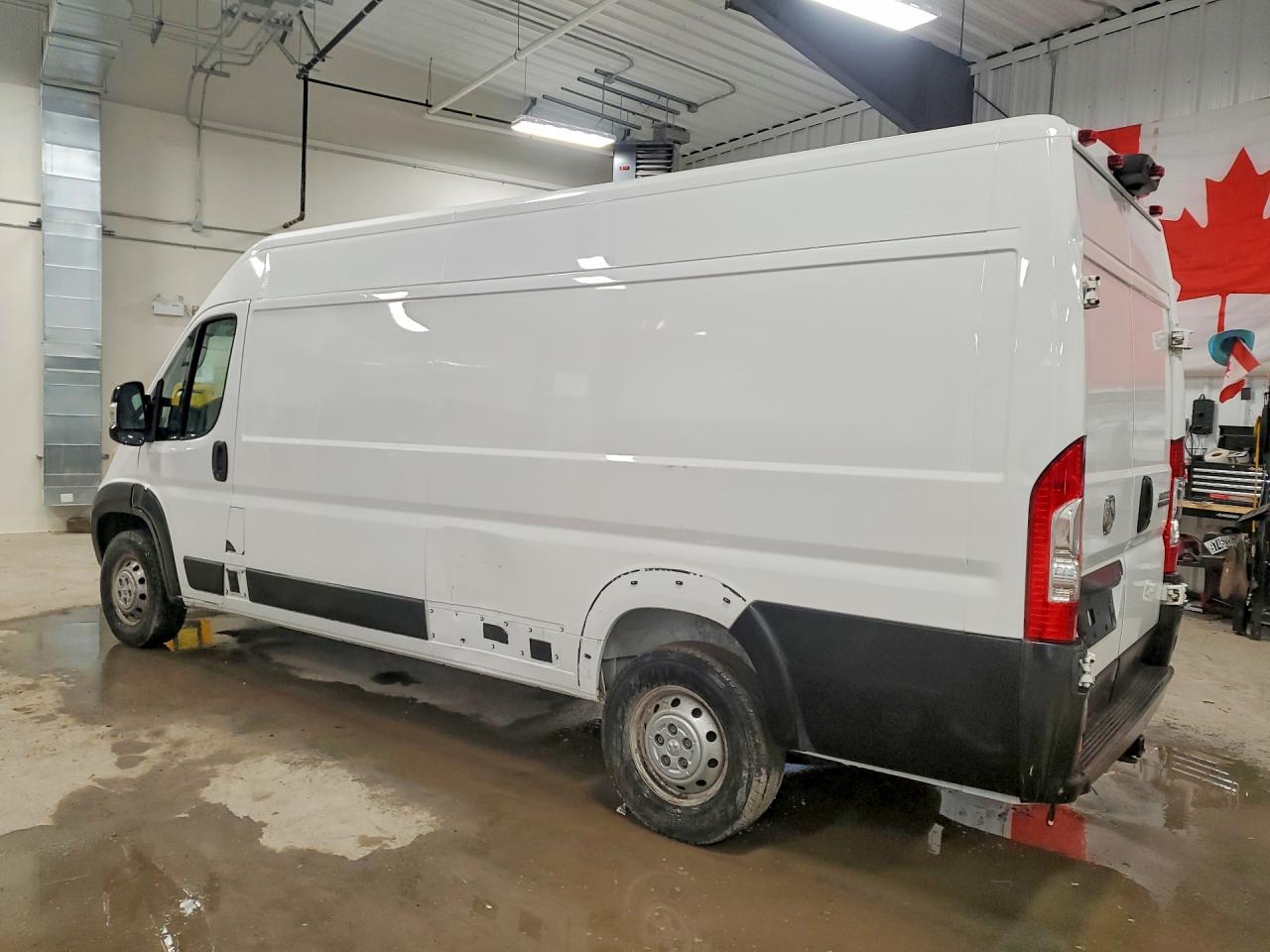 2023 Ram Promaster VIN 3C6MRVJG0PE516495 photo 2