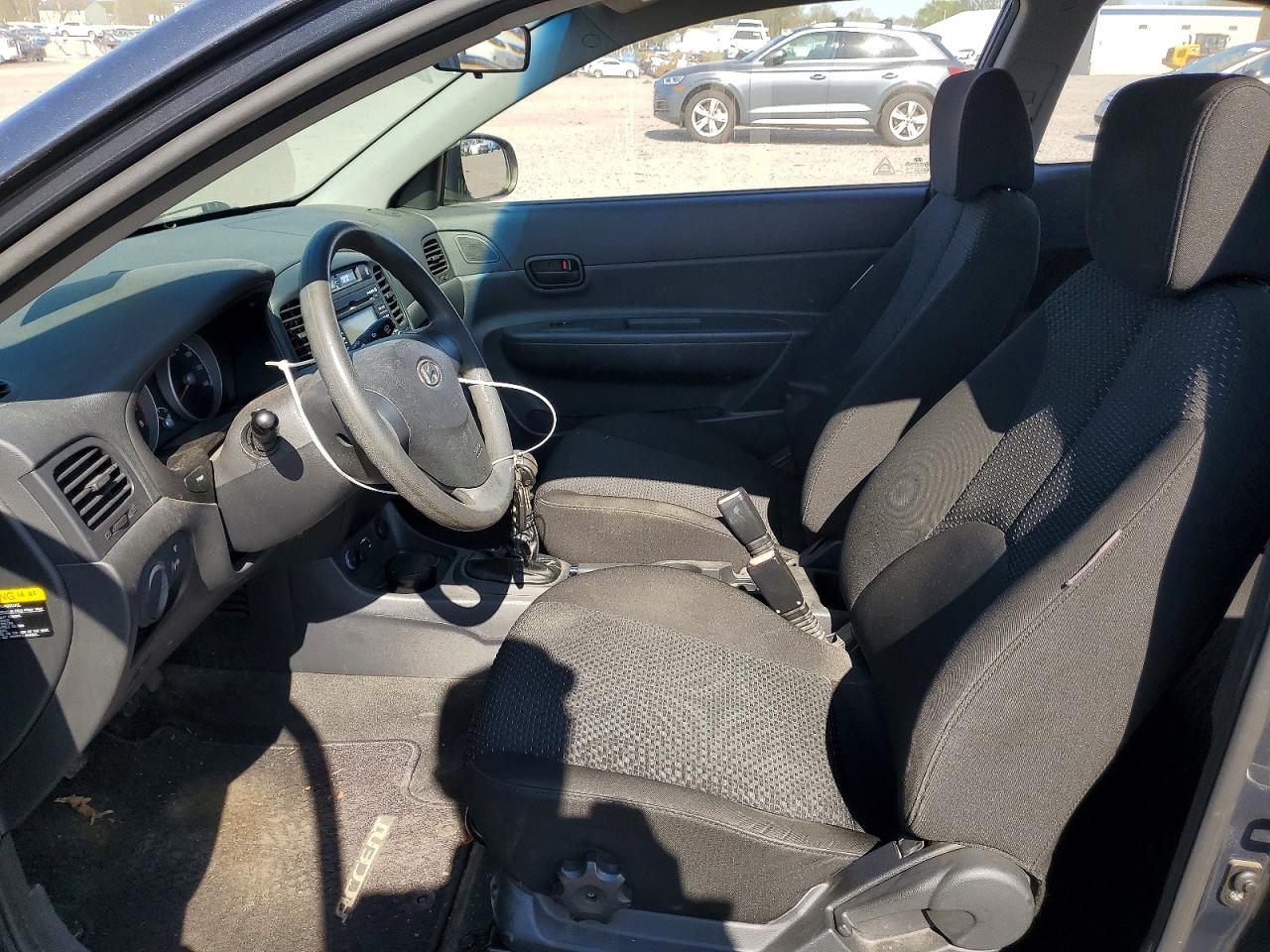2011 Hyundai Accent VIN KMHCM3AC7BU187188 photo 7