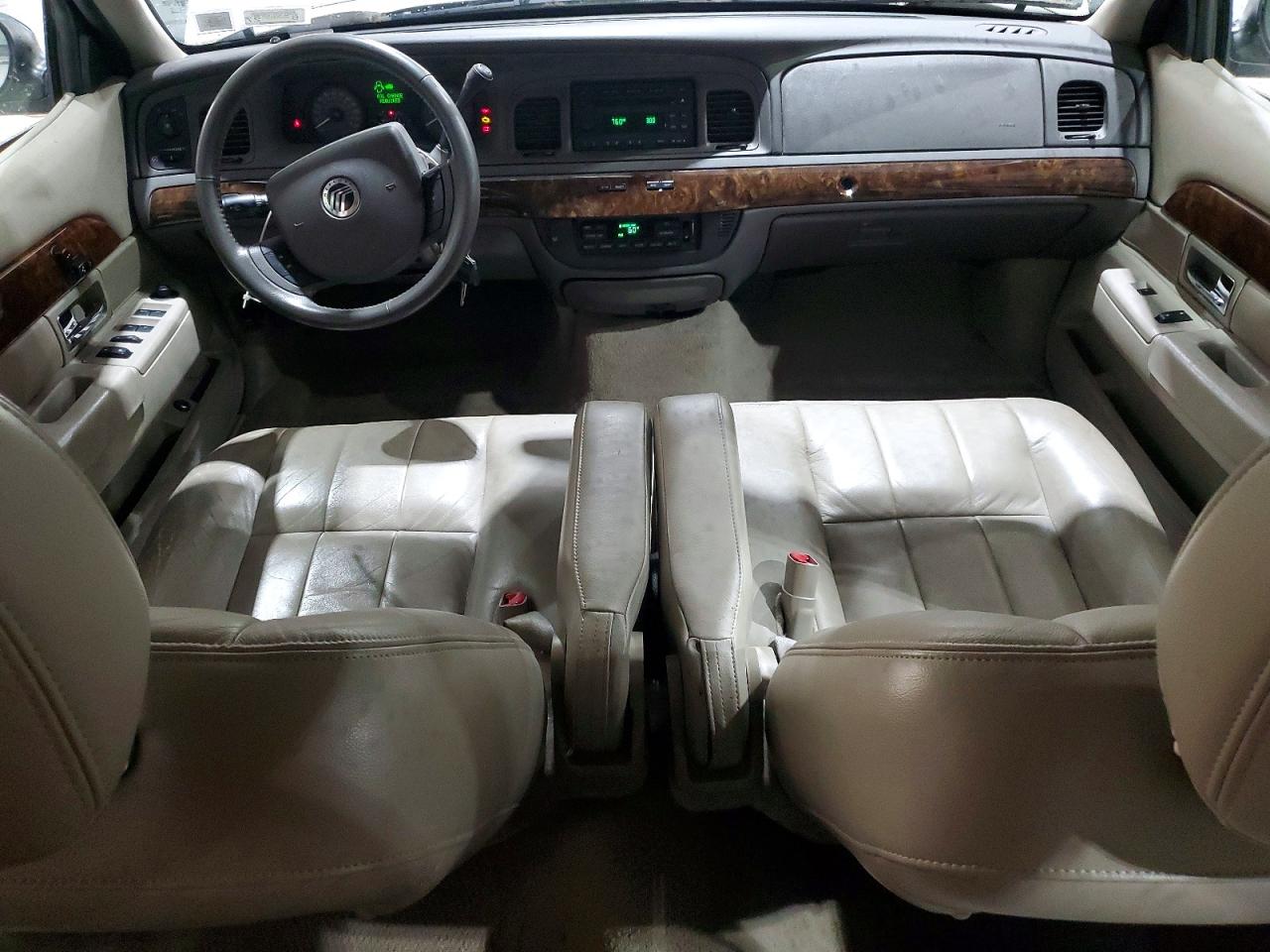 2010 Mercury Grmarquis VIN 2MEBM7FV0AX627646 photo 8