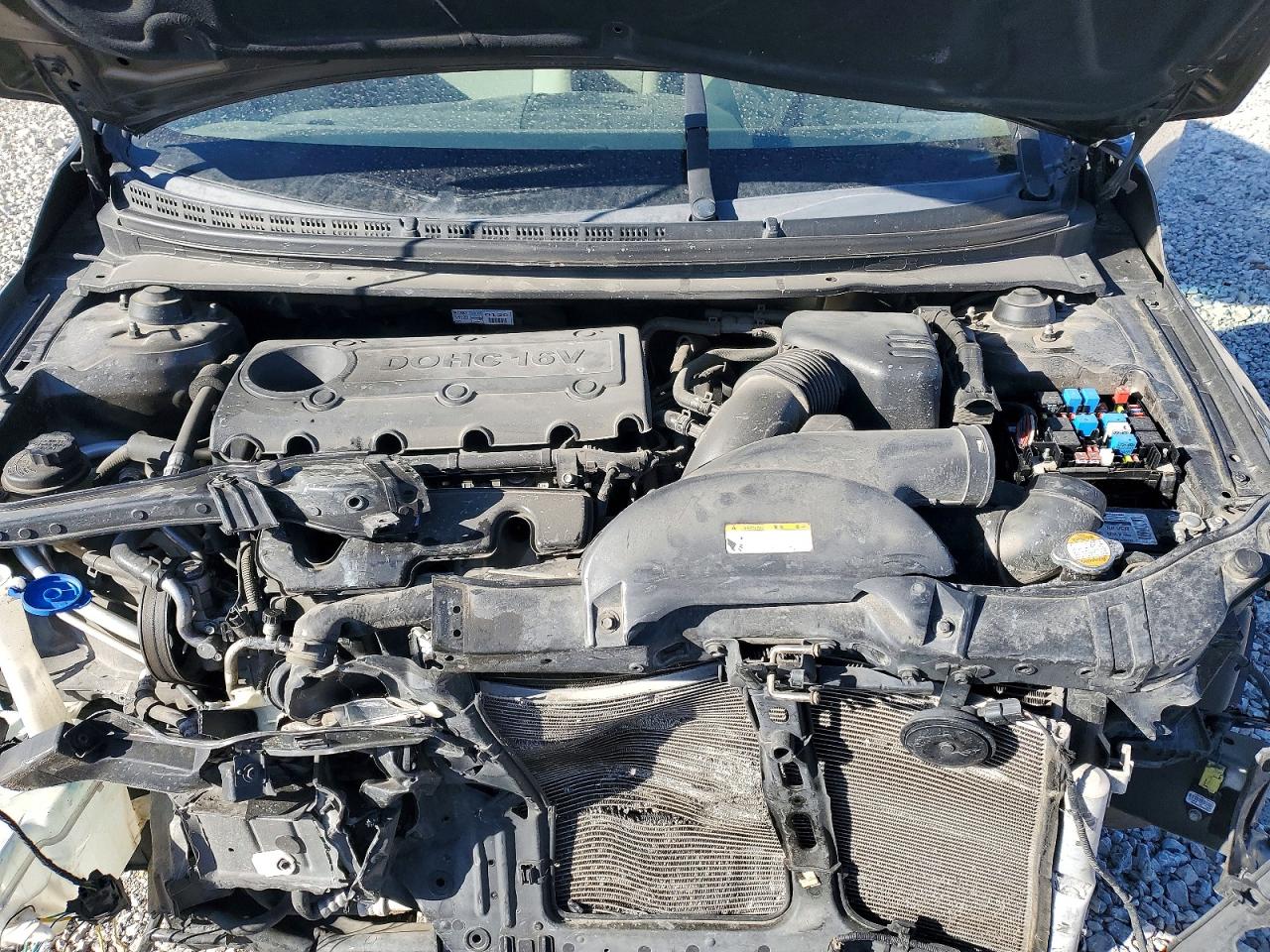 2012 Kia Forte VIN KNAFU5A23C5480504 photo 11