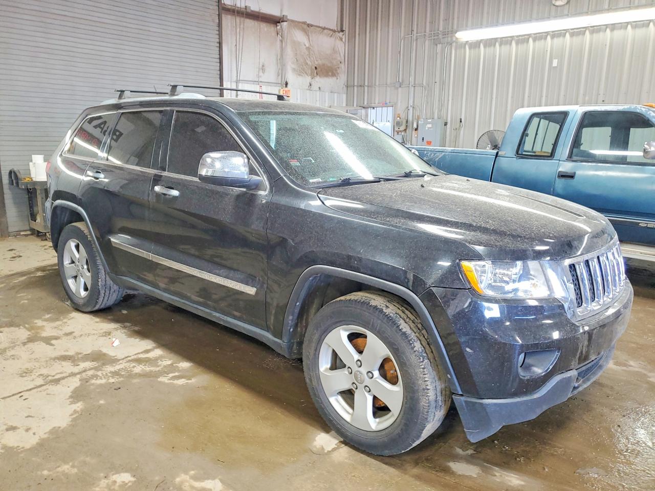 2011 Jeep Cherokee VIN 1J4RR4GG4BC655989 photo 4