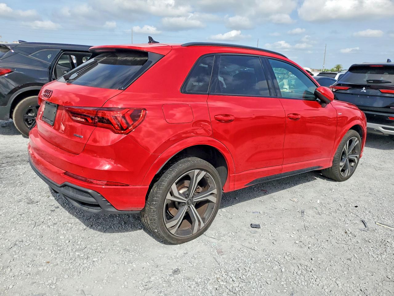2024 AUDI Q3 VIN WA1EECF37R1080991 photo 3