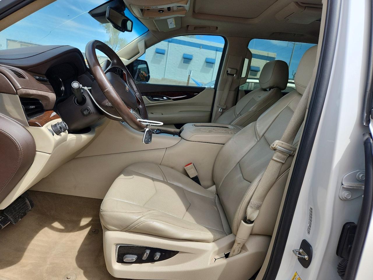 2016 Cadillac Escalade VIN 1GYS4BKJ3GR157021 photo 7