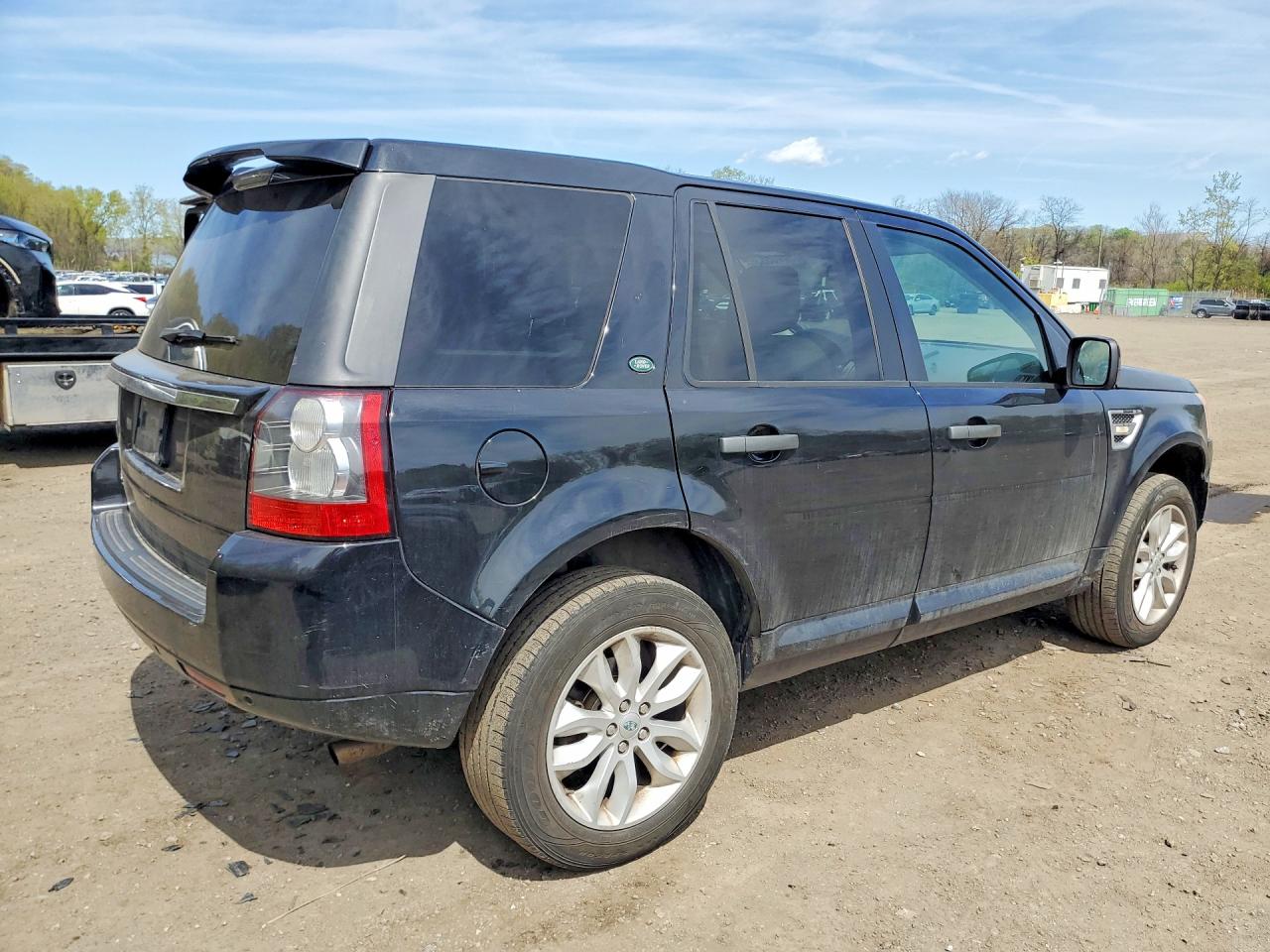 2011 Land Lr2 VIN SALFR2BN7BH246836 photo 3