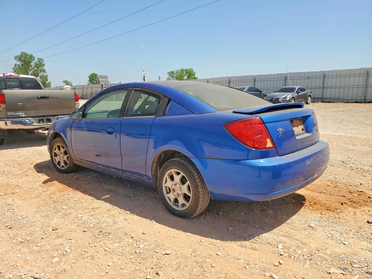 2003 Saturn Ion VIN 1G8AN12F83Z180514 photo 2