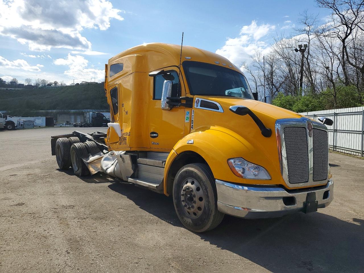 2022 KENWORTH All other VIN 1XKYDP9X3NJ130456 photo 1