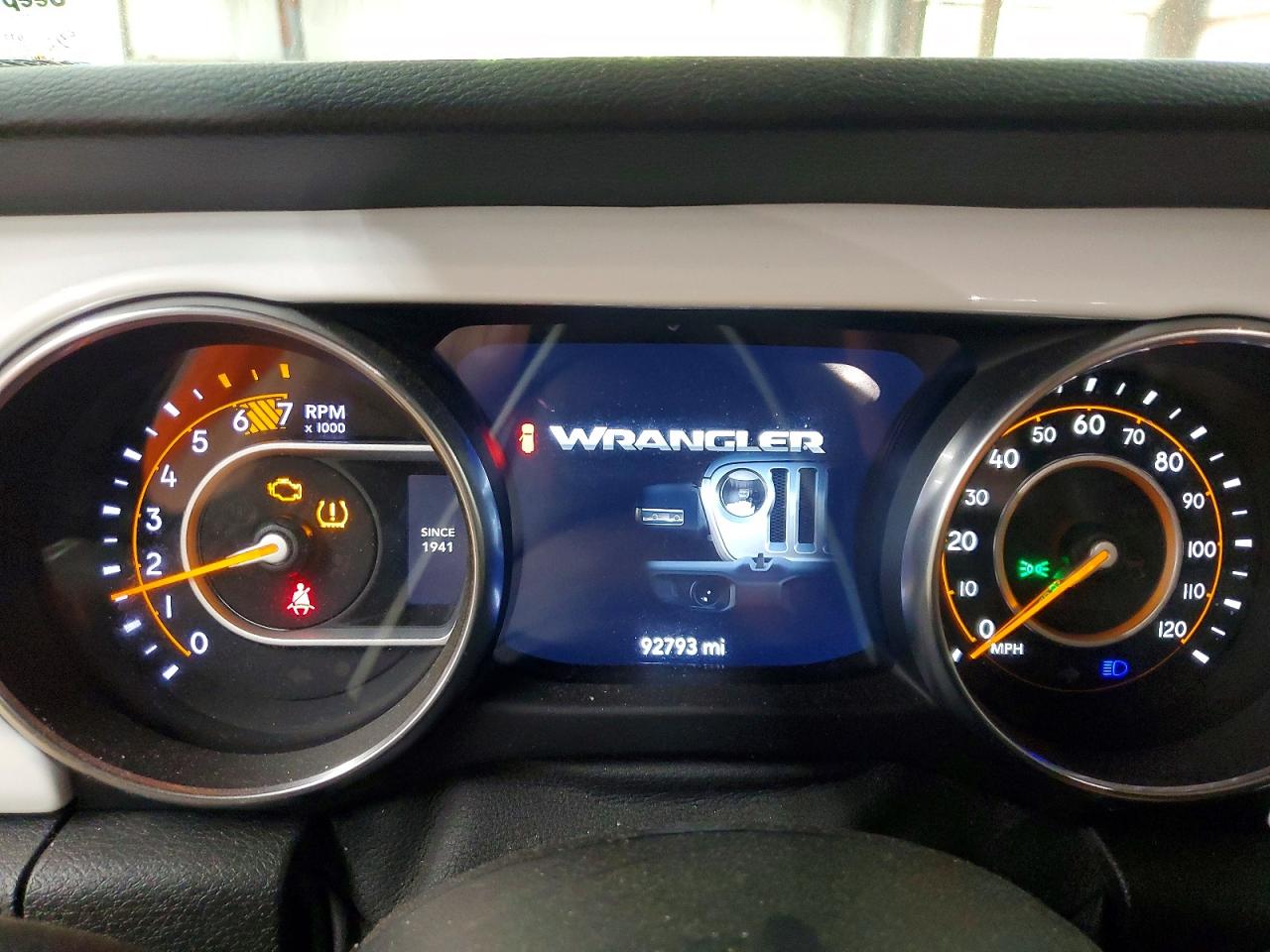2021 Jeep Wrangler / VIN 1C4HJXDN8MW564478 photo 9