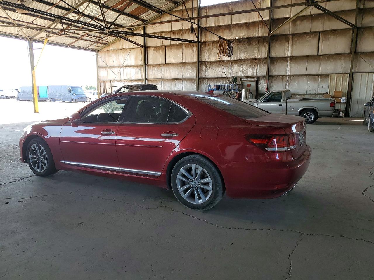 2013 Lexus Ls500 VIN JTHBL5EF5D5117283 photo 2