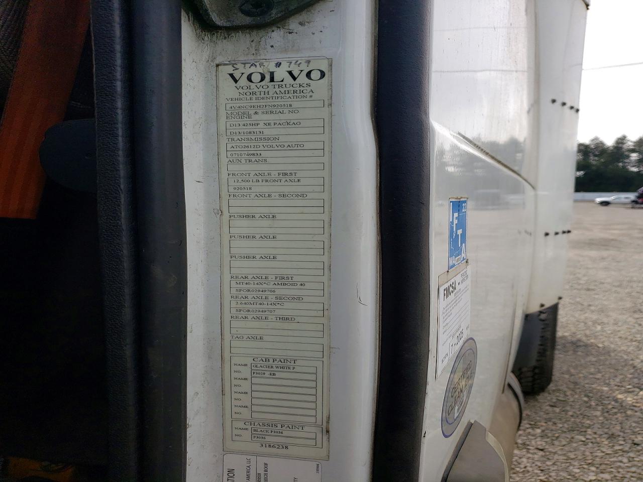 2015 VOLV Vn VIN 4V4NC9EH2FN920518 photo 10