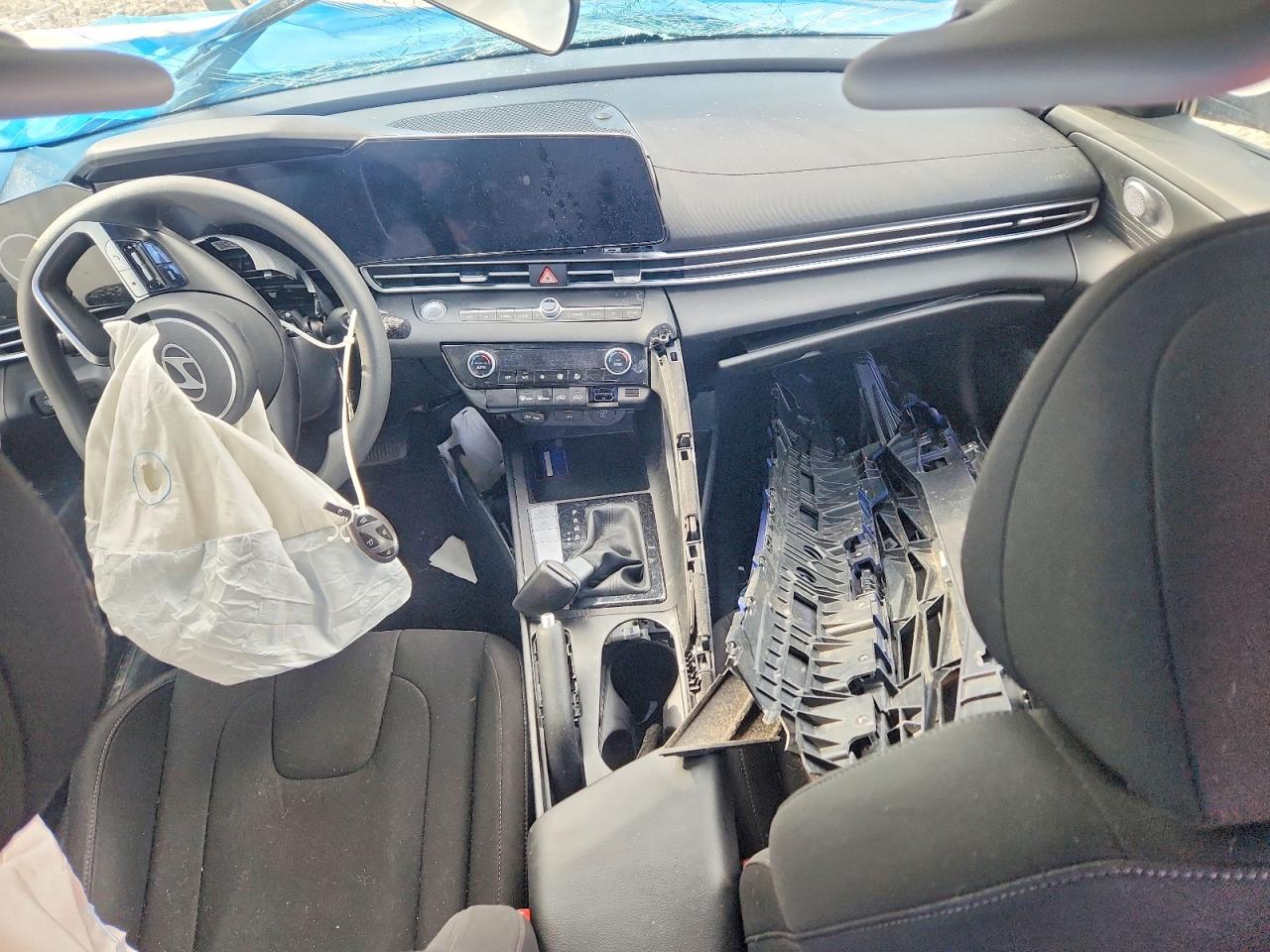 2024 Hyundai Elantra se VIN KMHLM4DGXRU737515 photo 8