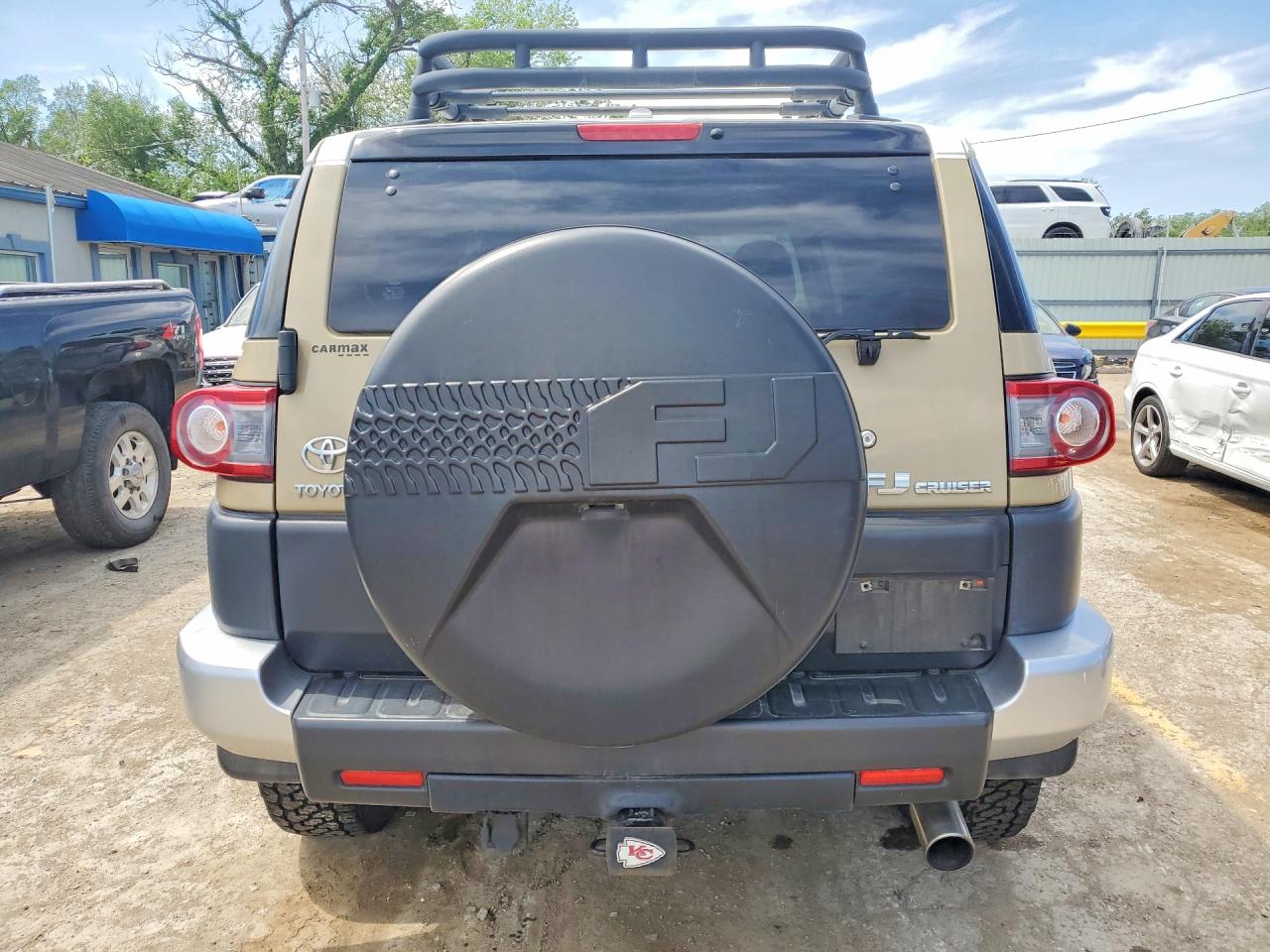 2014 Toyota Fj cruiser VIN JTEBU4BF3EK182807 photo 6