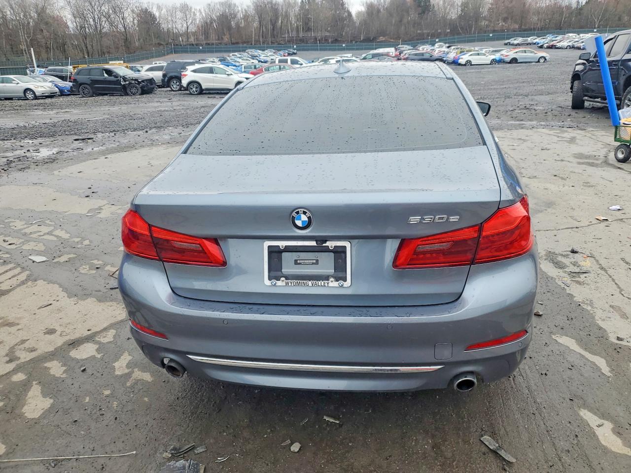 2019 BMW 5 series VIN WBAJB1C56KB376282 photo 6