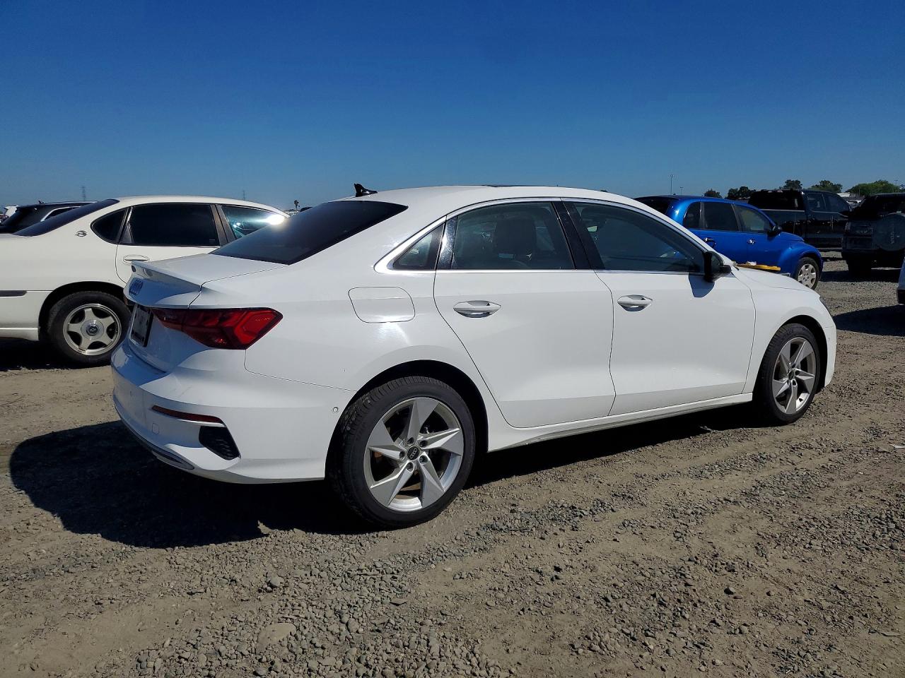 2024 Audi A3 VIN WAUAUDGY6RA083224 photo 3