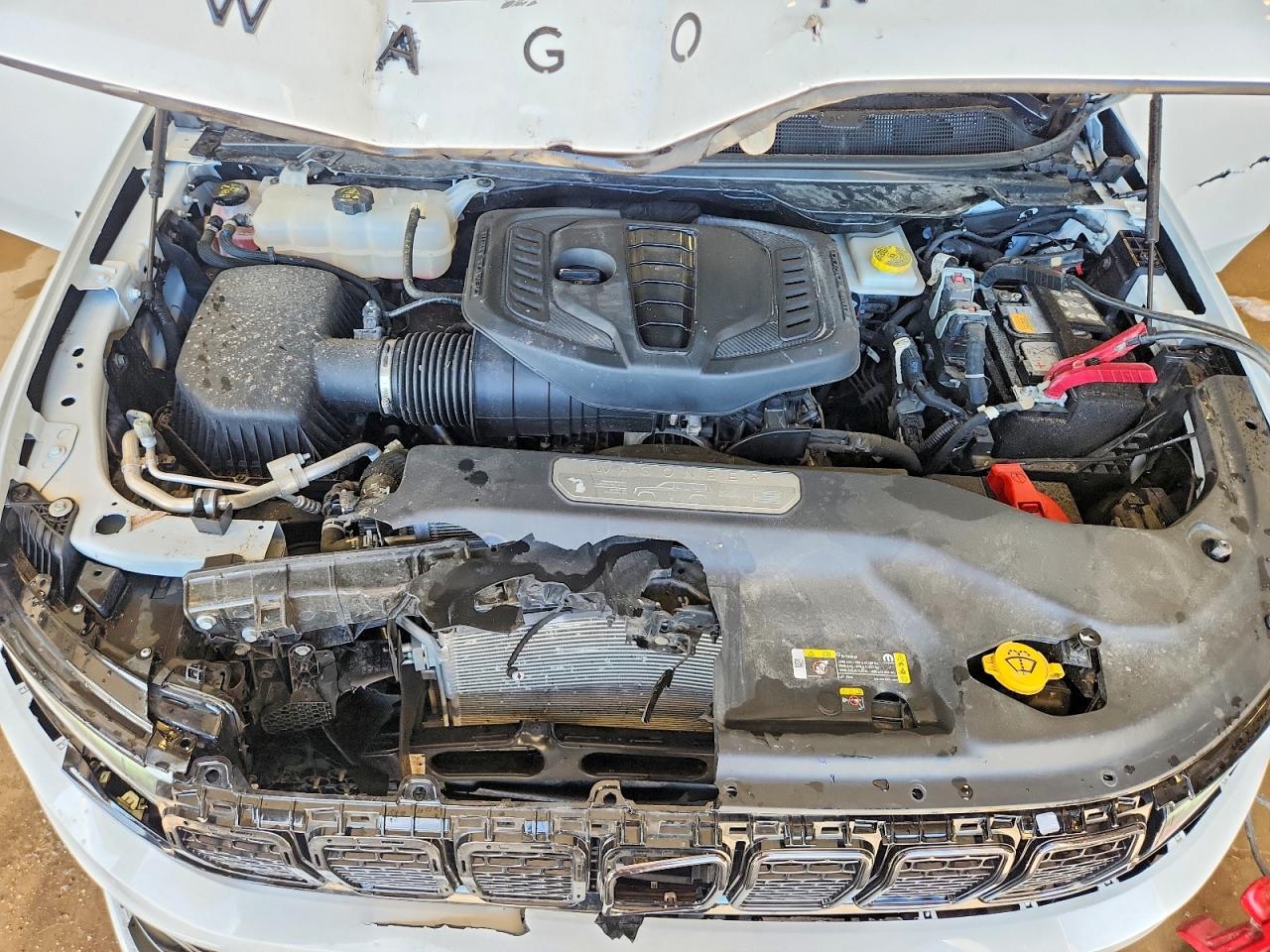 2024 Jeep Wagoneer VIN 1C4SJVBP5RS116308 photo 12