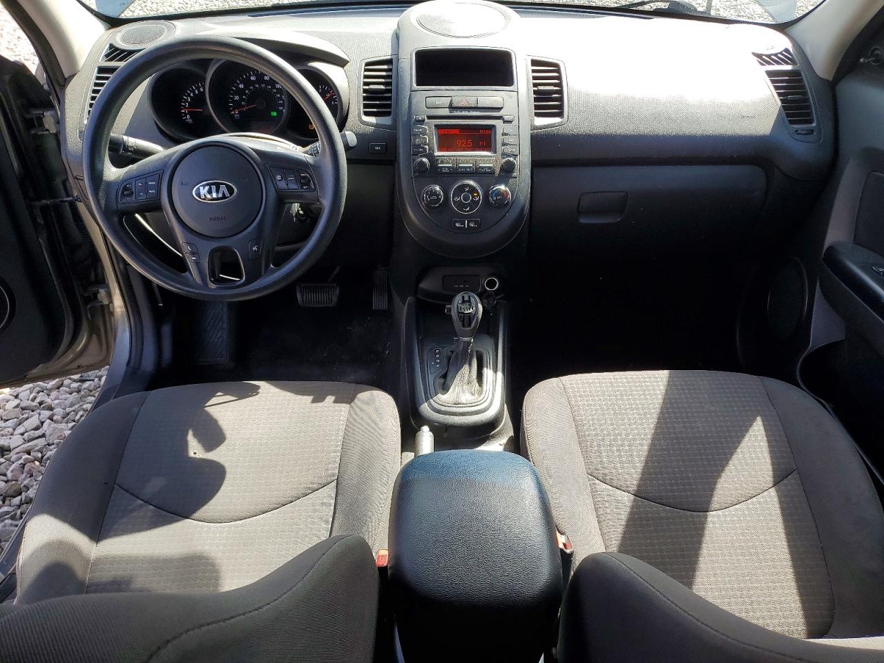 2013 KIA Soul base VIN KNDJT2A56D7529032 photo 8