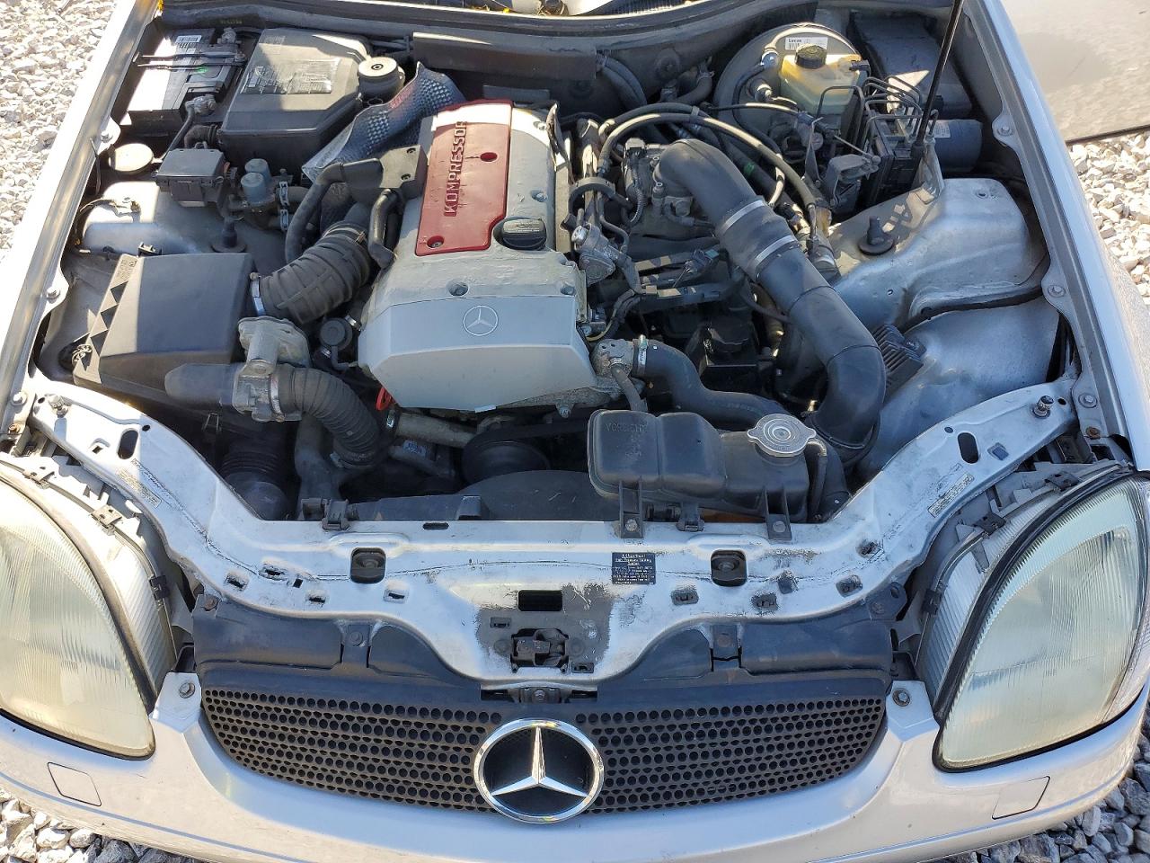 1999 Mercedes Slk-class VIN WDBKK47F0XF099722 photo 11