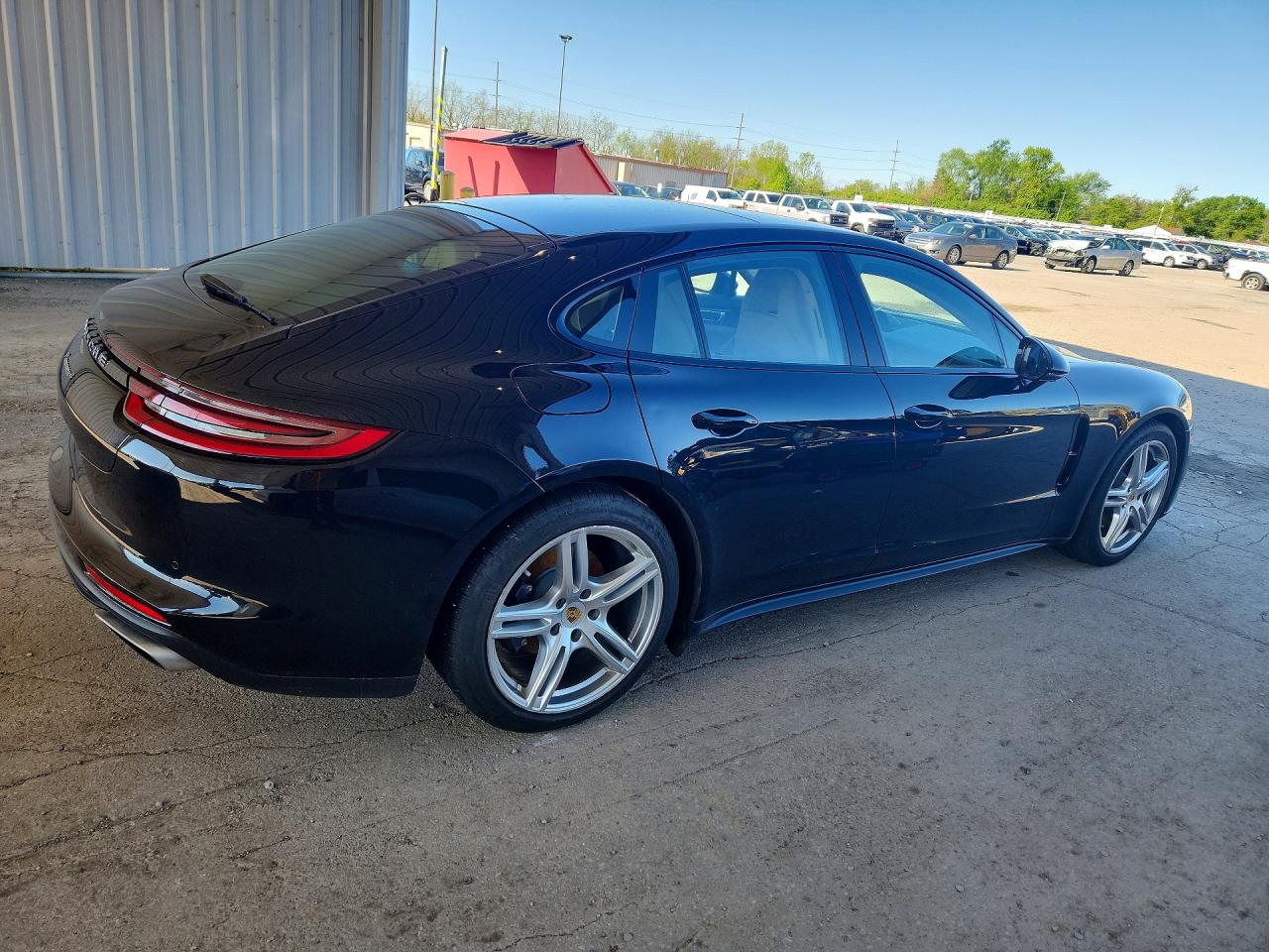 2018 Porsche Panamera VIN WP0AA2A70JL116193 photo 3