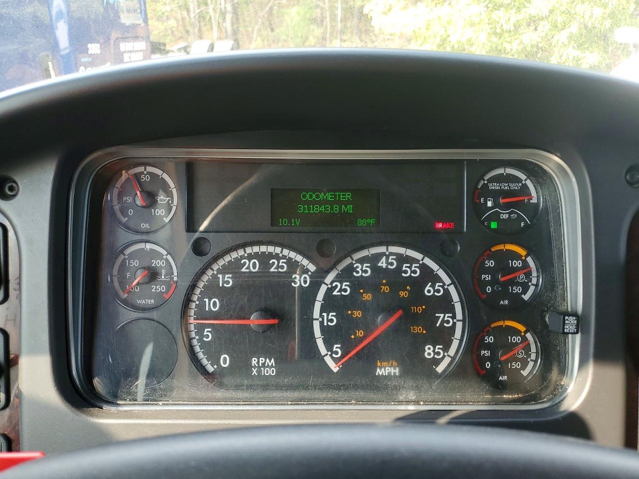 2019 FREIGHTLINER All other VIN 3ALACWFC5KDKT2155 photo 9