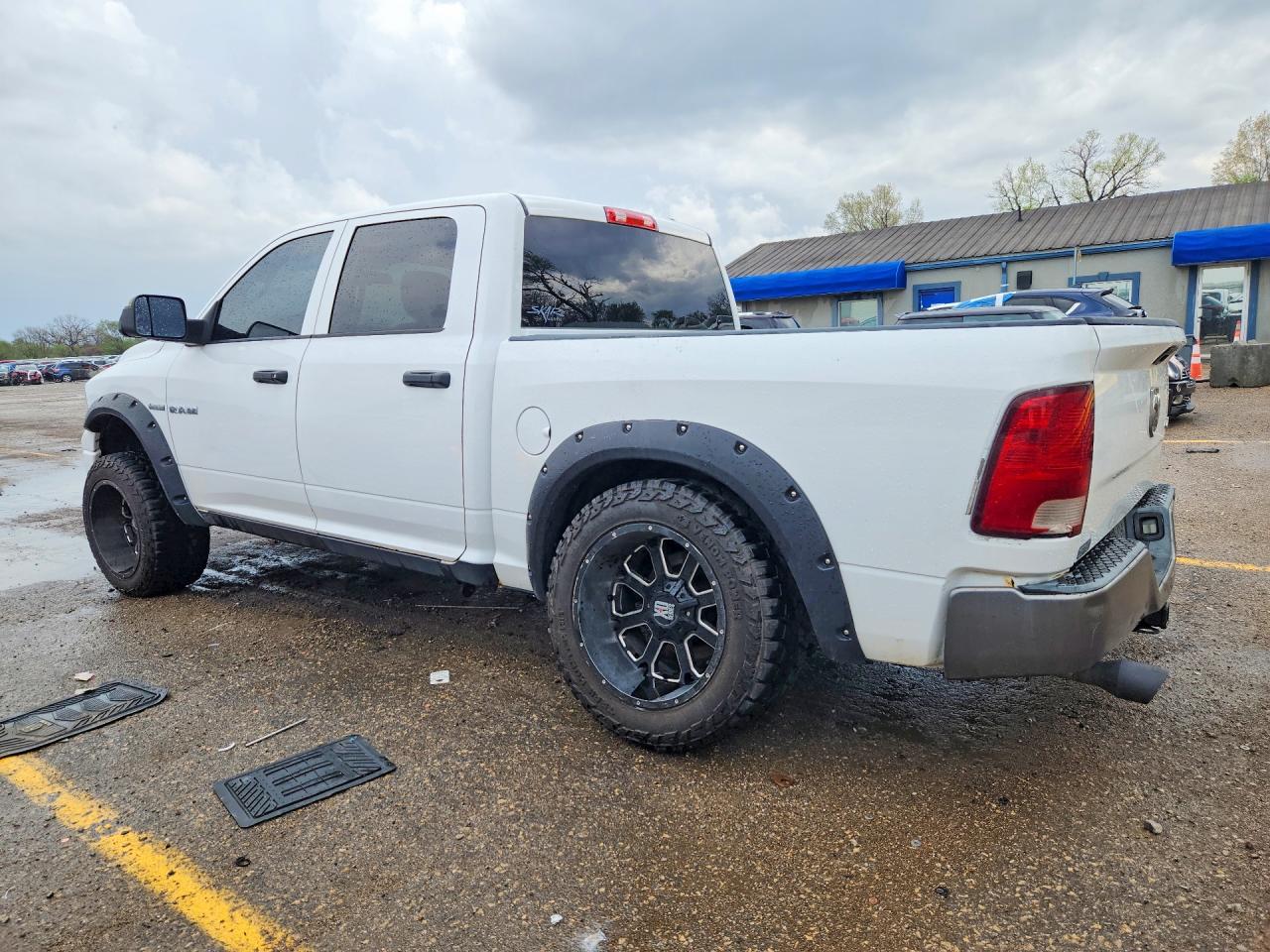 2010 Dodge Ram 1500 VIN 1D7RV1CT7AS110043 photo 2