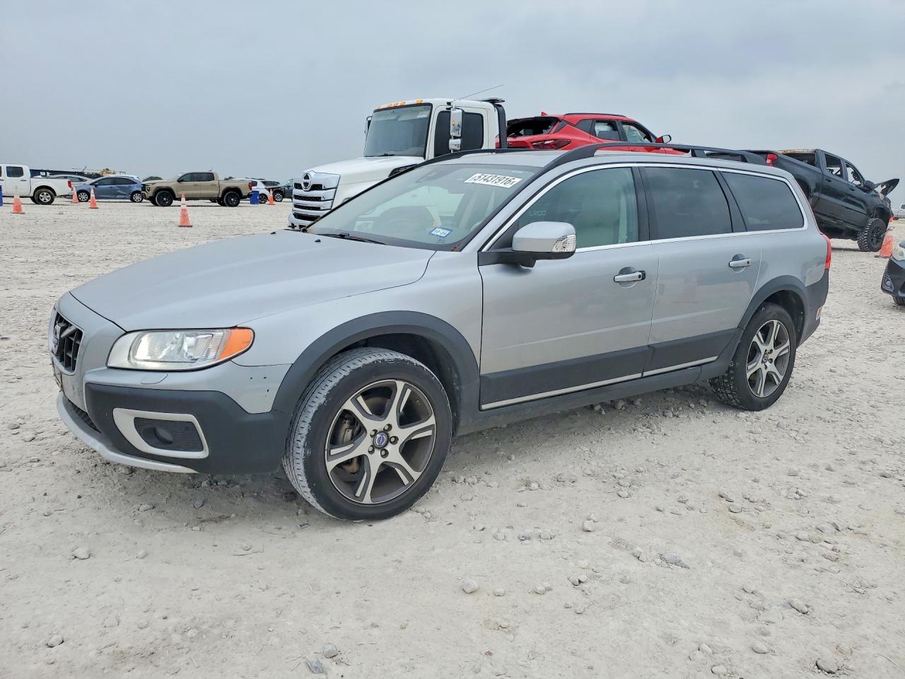 2013 Volvo Xc70 VIN YV4902BZ7D1161702 photo 1