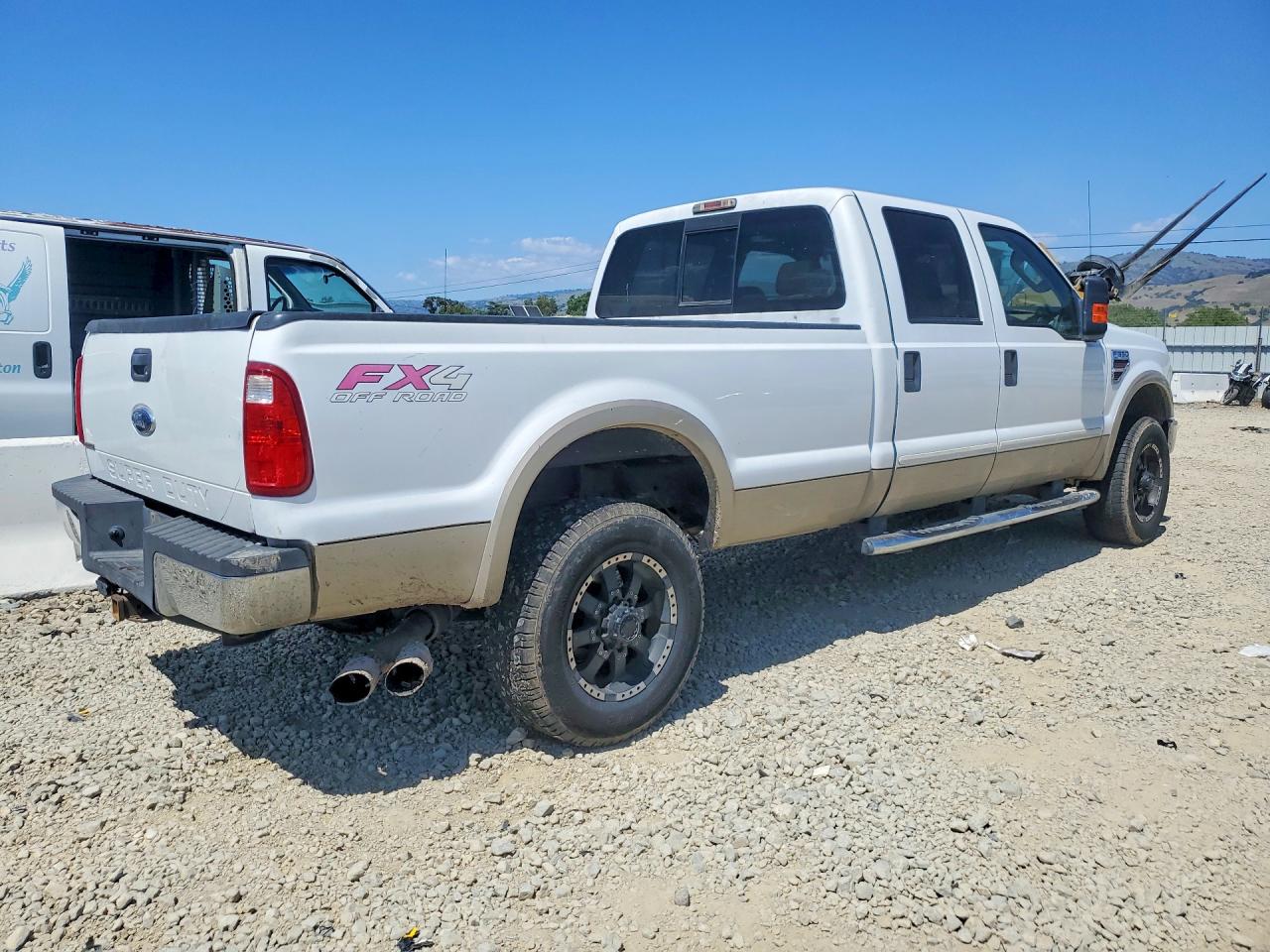 2008 Ford F250 VIN 1FTWW31R48EB10782 photo 3