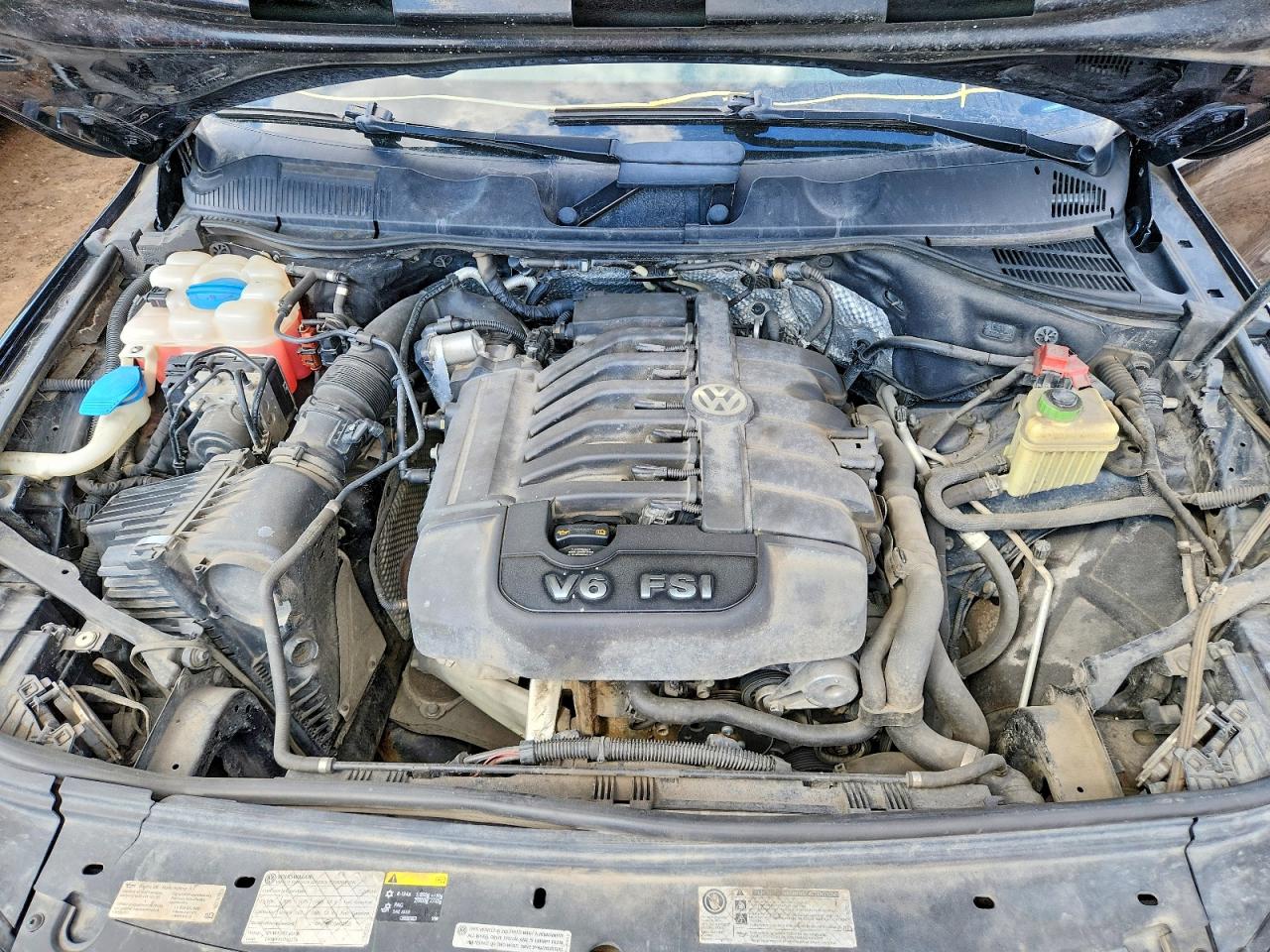 2013 Volkswagen Touareg VIN WVGDF9BPXDD010849 photo 12