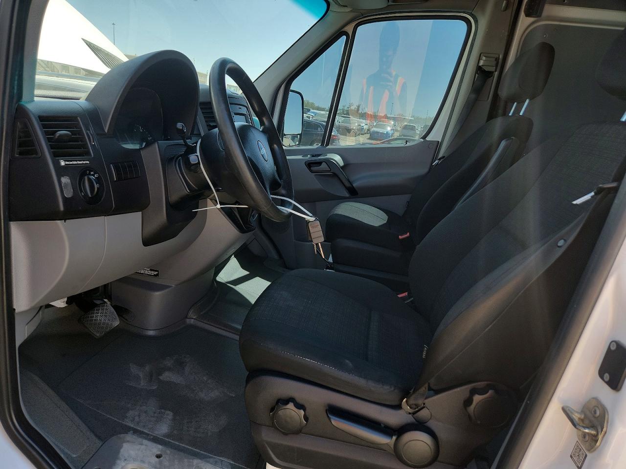2018 Mercedes-Benz Sprinter VIN WD3PE8CD2JP609493 photo 7